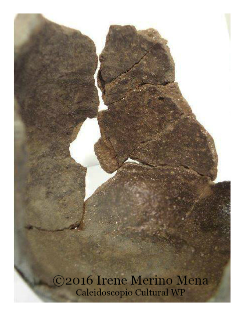 Reconstrucción de cerámica. Conservación-restauración de material arqueológico. Conservación y Restauración Irene Merino Mena. ©2016 Irene Merino Mena